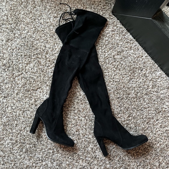 Stuart Weitzman Knee High Boots. ONLY WORE TWICE. Size 8. - Picture 2 of 2